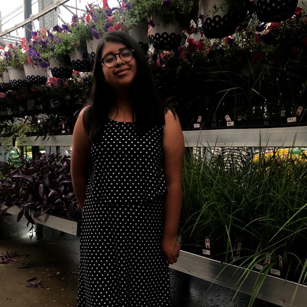 Meet your Posher, Monica